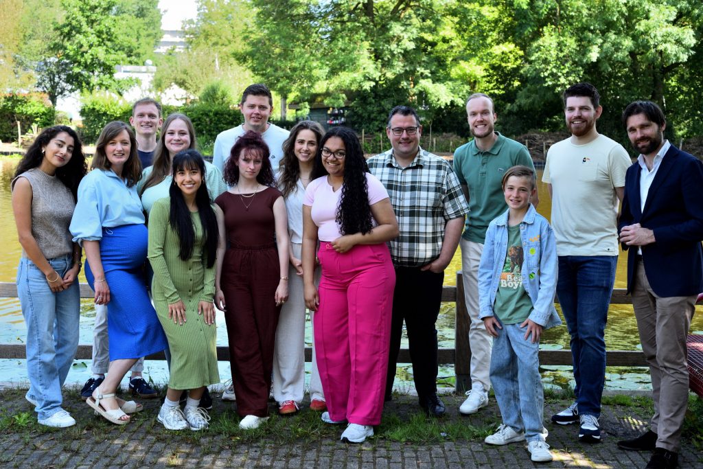 tutti-2.jpg